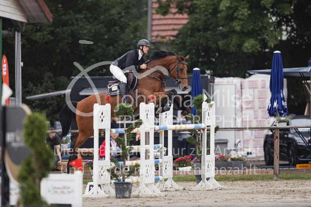 250627_PfSpTa_S1-Spr-537 | Deine schönsten Turniermomente als professionelle Fotos! Entdecke hochwertige Pferdesport-Fotografie im Online-Shop. Jetzt Fotos finden & bestellen!