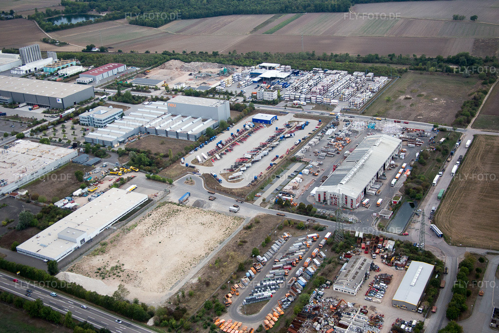 Luftbild: Worms, Industriegebiet Im Langgewan, Spedition Kube & Kubenz in Worms im Bundesland Rheinland-Pfalz in Deutschland. Foto: IMG_084270.jpg vom 02.09.2015 durch Werner Riehm/FLY-FOTO.de