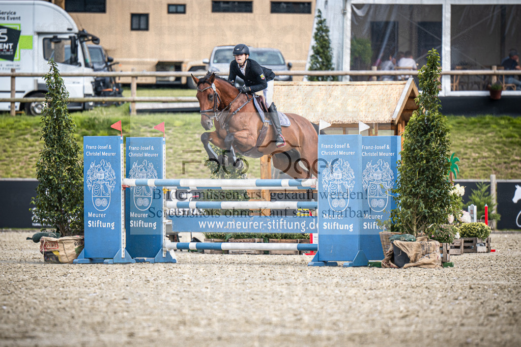 DOS_4179 | Entdecke hochwertige Reitturnierfotos von Foto Oger. Professionell, emotional und authentisch – jetzt Lieblingsmomente im Shop bestellen.Deutschlandweite Turnierfotografie. - Realisiert mit Pictrs.com