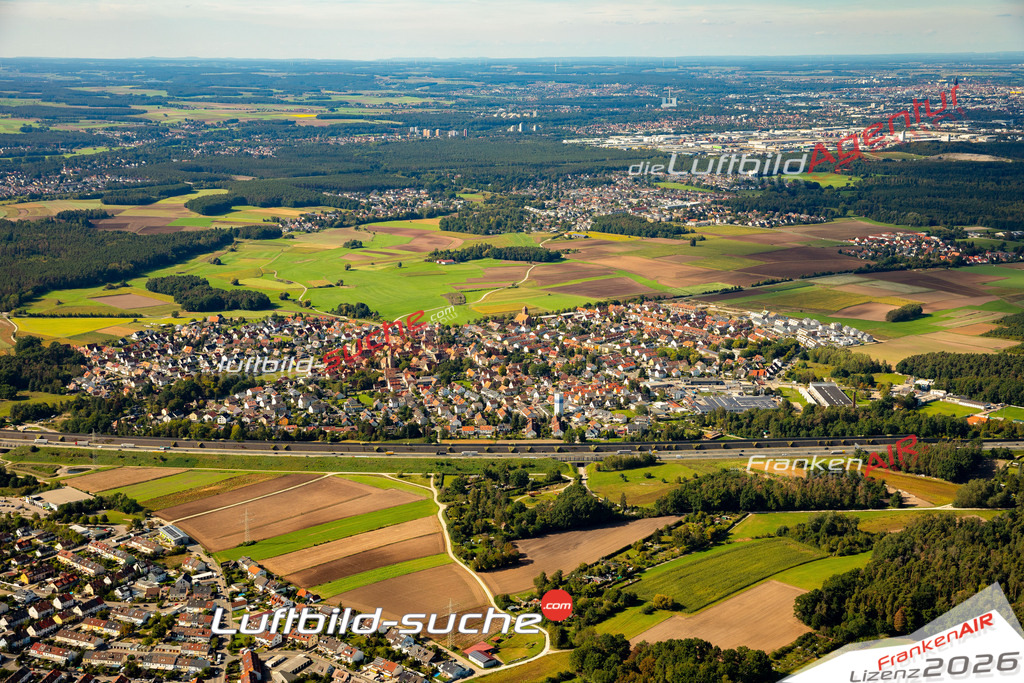Das Luftbild zeigt : Kornburg Nürnberg - Die Luftaufnahme wurde 2023 vom UL-Flugzeug aus erstellt ( keine Drohne ) - Hochauflösende Luftaufnahme - Für grossformatige Ausdrucke geeignet. Die Geschenkidee !Mit Lizenz und Bildrechte bestellbar