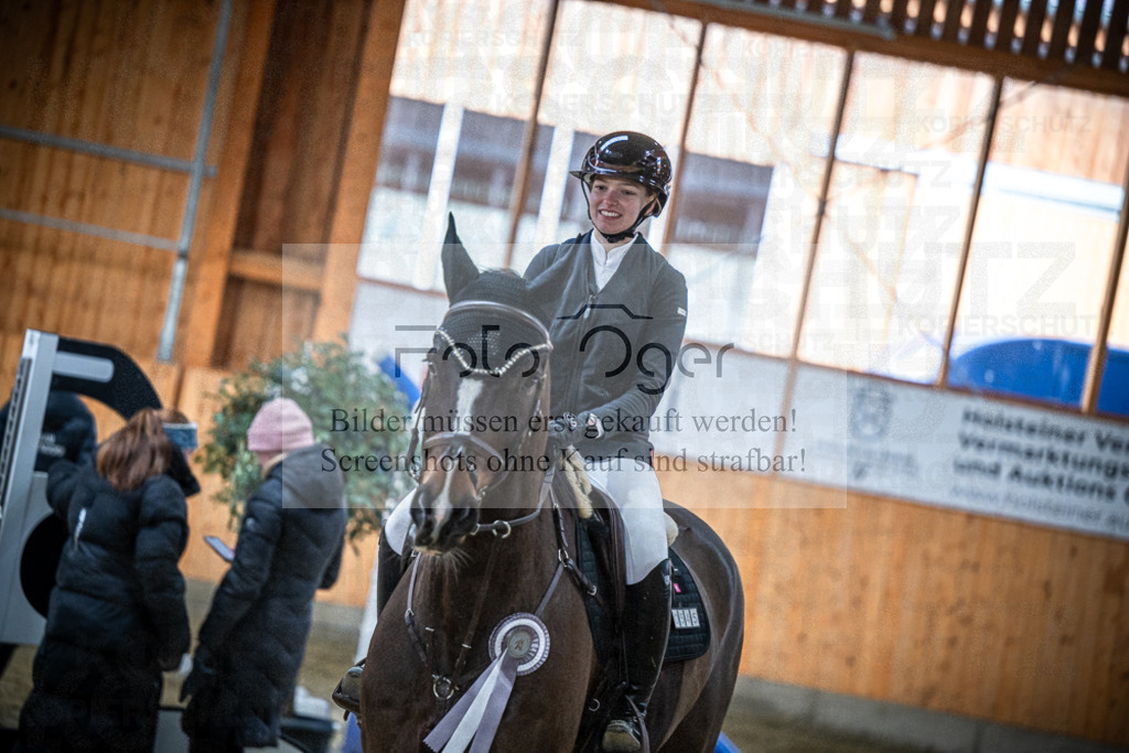 DOS_0016 | Entdecke hochwertige Reitturnierfotos von Foto Oger. Professionell, emotional und authentisch – jetzt Lieblingsmomente im Shop bestellen.Deutschlandweite Turnierfotografie. - Realisiert mit Pictrs.com