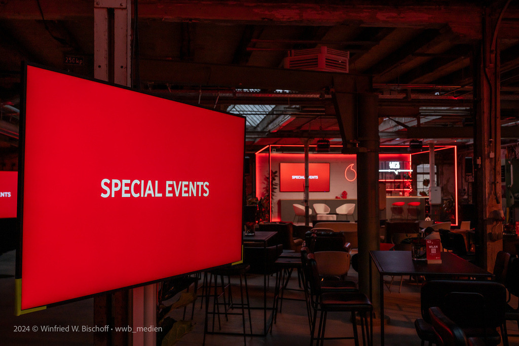 wwb_1904 | <Fotografie> <Video> <Film> <Winfried Bischoff> - Realisiert mit Pictrs.com