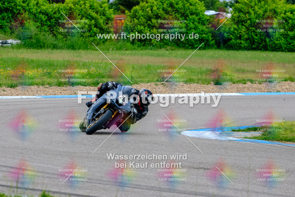 MotoTeam-8817 | Hier findet Ihr Bilder von Touristenfahrten auf der Nürburgring Nordschleife oder von anderen Veranstaltungen die ich besucht habe. Viel Spass beim Durch Schauen 