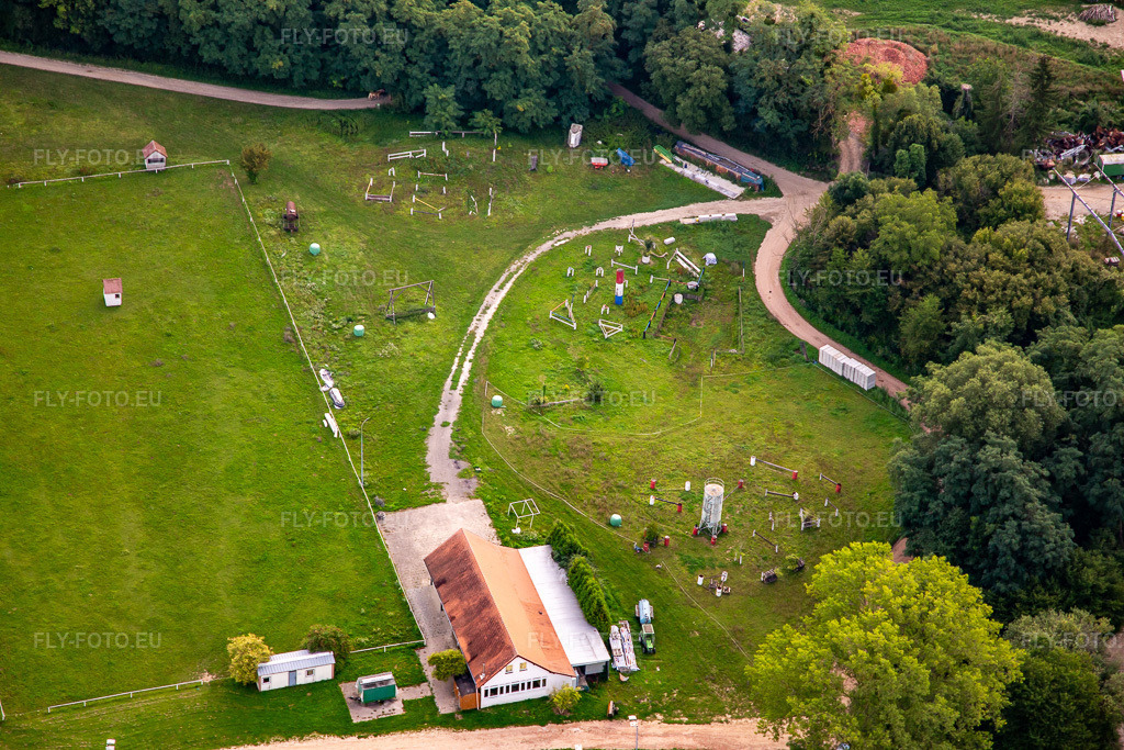 Vue aérienne: Harras De La Née à Mothern dans le département Bas Rhin, France. Photo: IMG_137743.jpg prise le 12/08/2023 par Werner Riehm/FLY-FOTO.eu – Résolution de l'original: 5472 x 3648 px