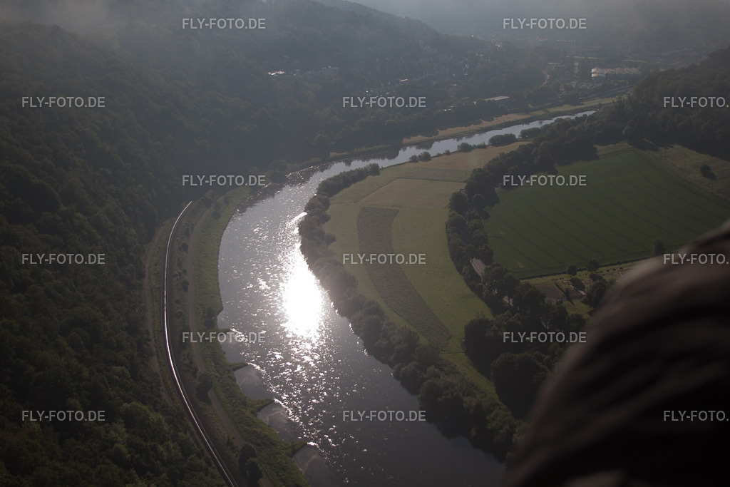 Ortsansicht | Luftbild: Ortsansicht im Ortsteil Herstelle in Beverungen im Bundesland Nordrhein-Westfalen in Deutschland. Foto: IMG_65603.jpg vom 25.05.2014 durch Werner Riehm/FLY-FOTO.de - Realisiert mit Pictrs.com