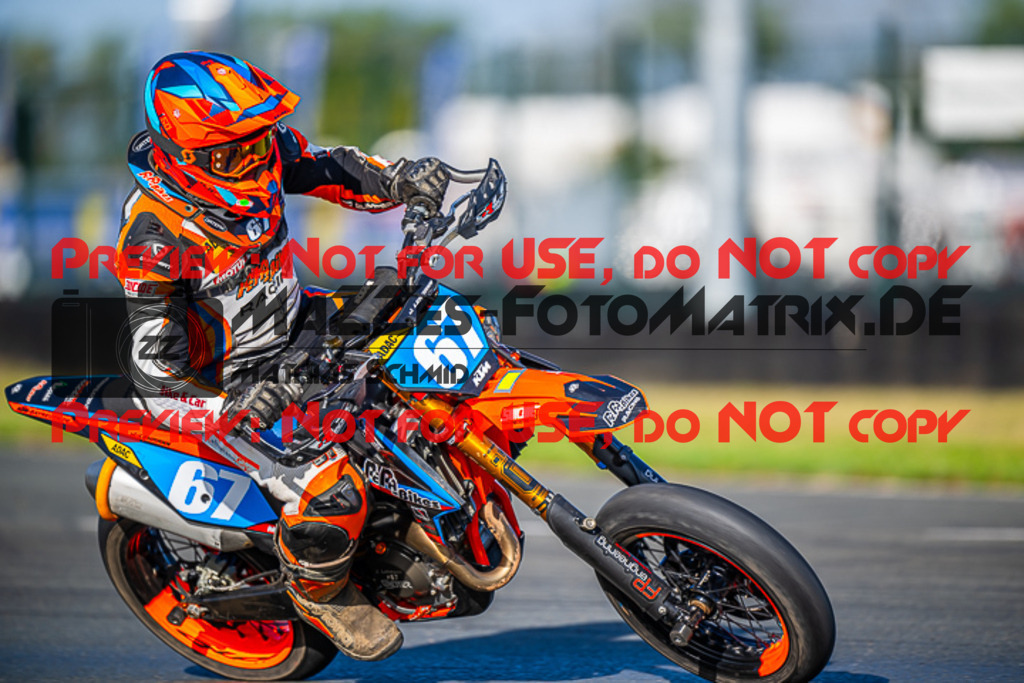 MaZZes_FotoMatrix_230930_1458 | UE40