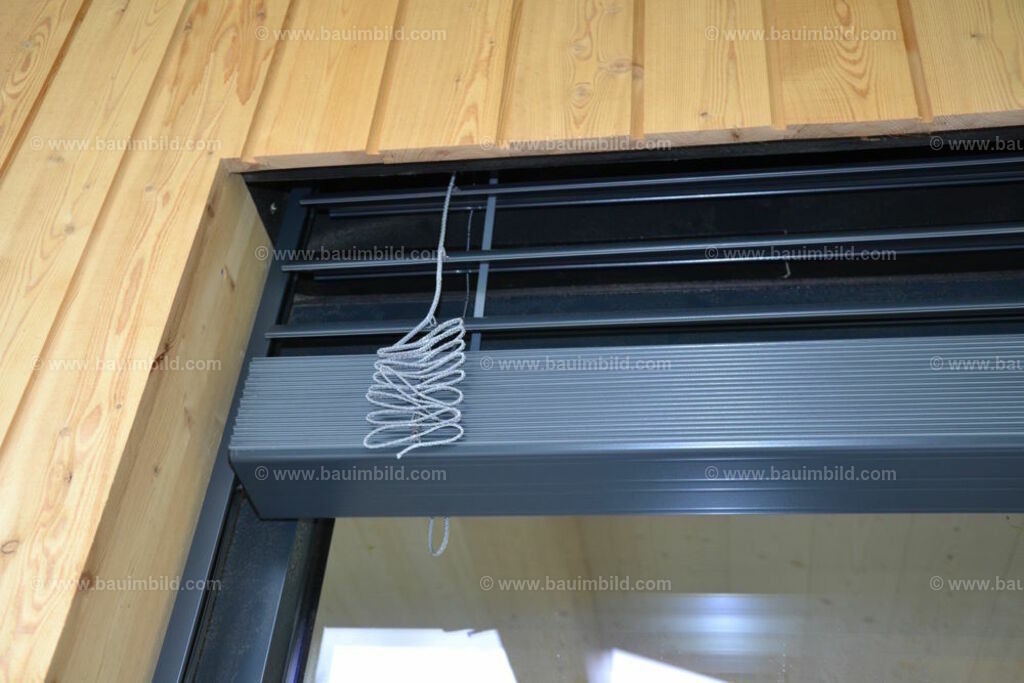 bib-lg14-fenster-0118 | Nach LV-Leistungsgruppen sortierte Detailfotos über den Bau eines Hauses. Alle Hausbau-Bilder direkt vom Urheber und Autor der Website Haus-Selber-Bauen.com
