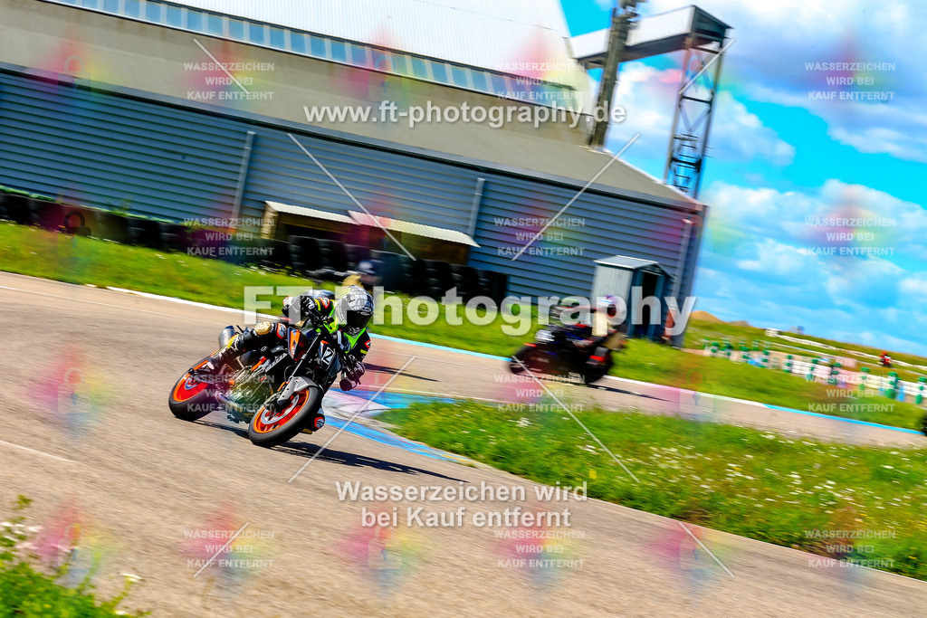 002-6184 | Hier findet Ihr Bilder von Touristenfahrten auf der Nürburgring Nordschleife oder von anderen Veranstaltungen die ich besucht habe. Viel Spass beim Durch Schauen 