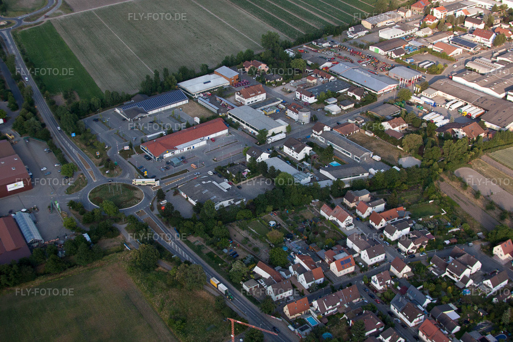 Aldi Lidl | Luftbild: Aldi Lidl im Ortsteil Dannstadt in Dannstadt-Schauernheim im Bundesland Rheinland-Pfalz in Deutschland. Foto: IMG_68994.jpg vom 24.06.2014 durch Werner Riehm/FLY-FOTO.de - Realisiert mit Pictrs.com