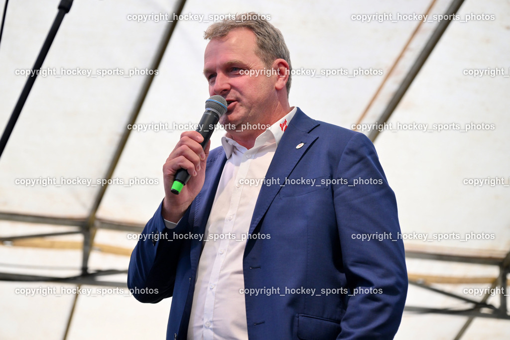 Empfang Daniel Tschofenig | Kärntner Ski Präsident Dieter Mörtl, Empfang Daniel Tschofenig, Empfang Daniel Tschofenig am 10.05.2025 in Hohenthurn (Mehrzweckhaus Hohenthuurn), Austria, (Photo by Bernd Stefan)