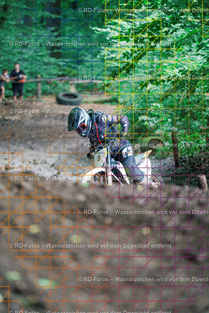 4 Lauf Schlüchtern IGE 2026-252 | Sportfotografie von RO-Fotos: Motorsport, Motocross, Enduro, Laufveranstaltungen und Triathlon. Professionelle Fotos von Sportlern und Events. - Realisiert mit Pictrs.com
