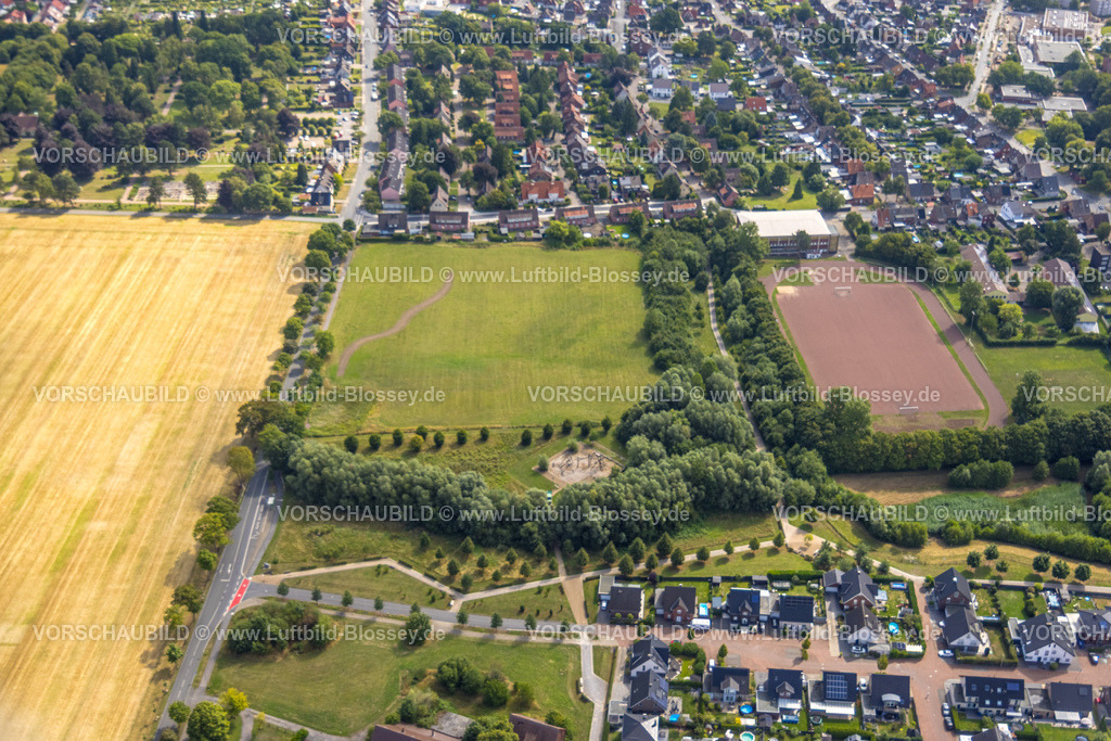 Hamm250700137Bockum-Hoevel | Luftbild, künftiges Baugebiet südlich Horster Straße, Sporthalle und Sportplatz Fußballstadion des FC Hamm 2011 e.V.,  Wohngebiet Stefanstraße, Bockum-Hövel, Hamm, Ruhrgebiet, Nordrhein-Westfalen, Deutschland