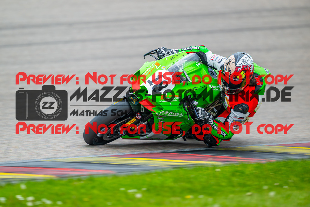 MaZZes_FotoMatrix_240504_6007705_3189 | STK1000