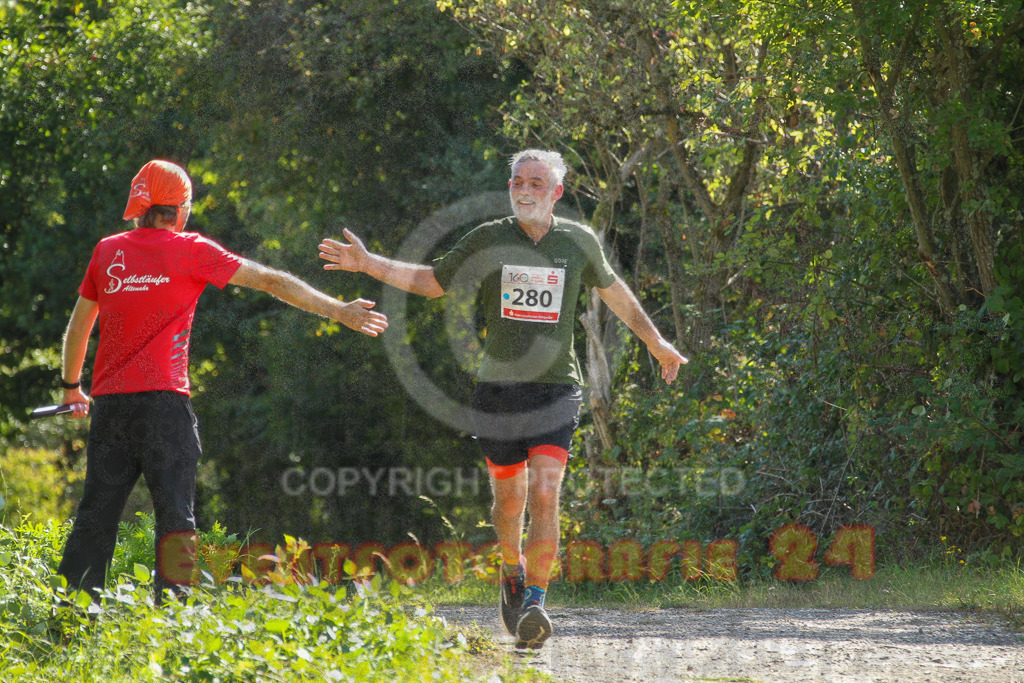 250830_1131_EV4_3468 | Sportfotografie im Rhein-Sieg Kreis, Köln, Bonn, NRW, Rheinland Pfalz, Hessen, etc. Unser Tätigkeitsfeld umfasst den Laufsport vom Volkslauf über den Marathon, Duathlon, Triathon bis zum Ultralauf wie Kölnpfad Ultra oder Schindertrail.