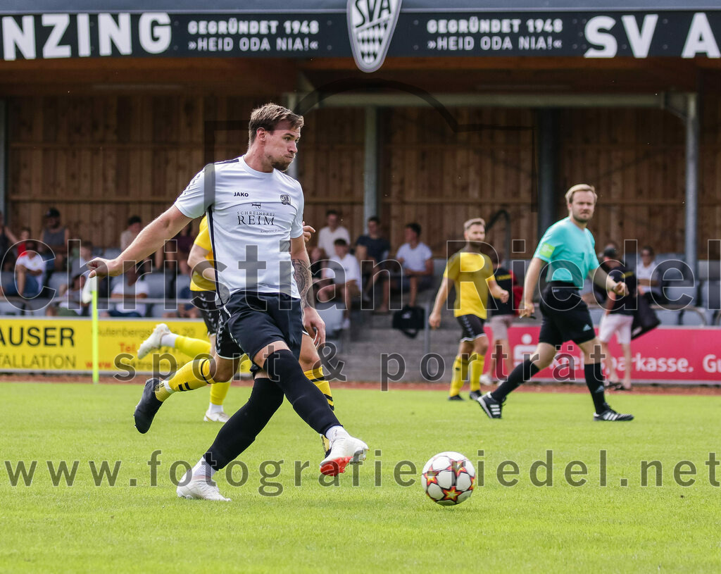 2023-07-23_021_SV_Anzing_gegen_SC_Kirchasch | Anzing, Deutschland, 23.07.2023:
Fußball, Kreisliga 2023 / 2024, Testspiel, SV Anzing gegen SC Kirchasch, Endergebnis: 5:1

Alexander Dausch (SV Anzing, #14)

Foto: Christian Riedel / fotografie-riedel.net