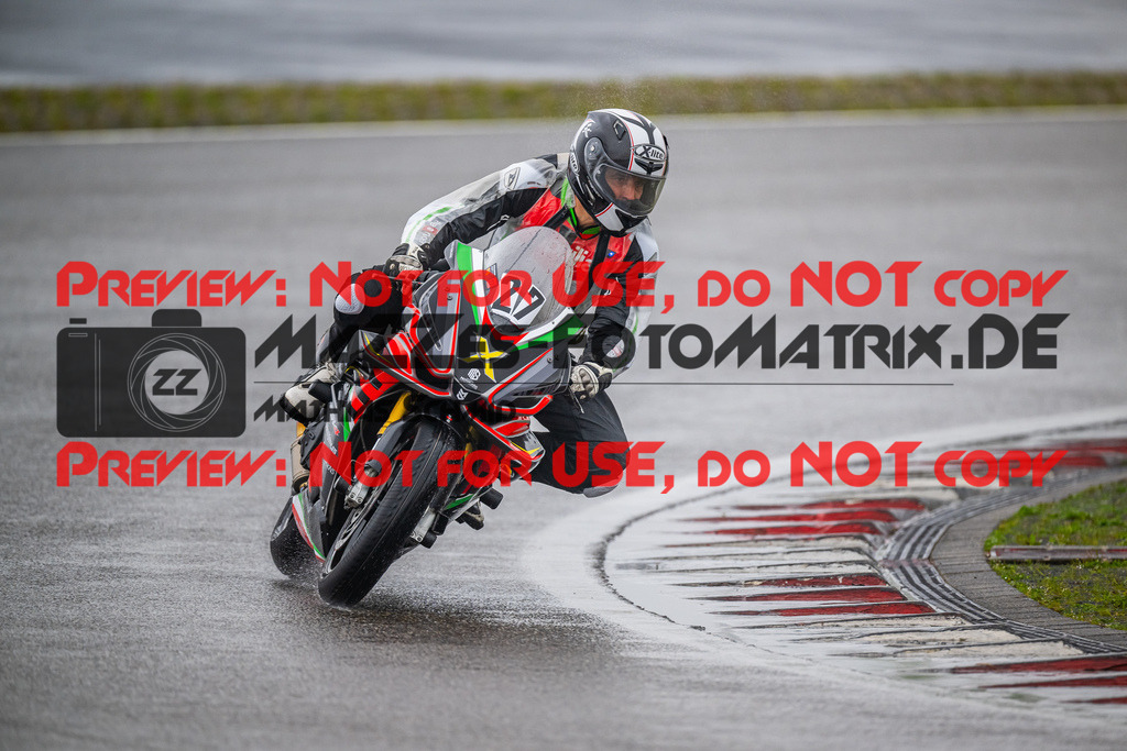 MaZZes_Fotomatrix_240518_6007705_2011 | Fotograf Mathias Schmid
Sportfotograf,
Eventfotograf,
Hochzeitsfotograf,
Portraitfotograf