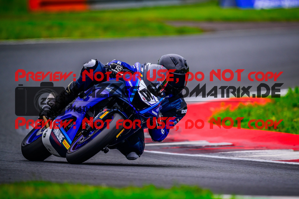 MaZZes_FotoMatrix_240602_6007705_2143 | R7