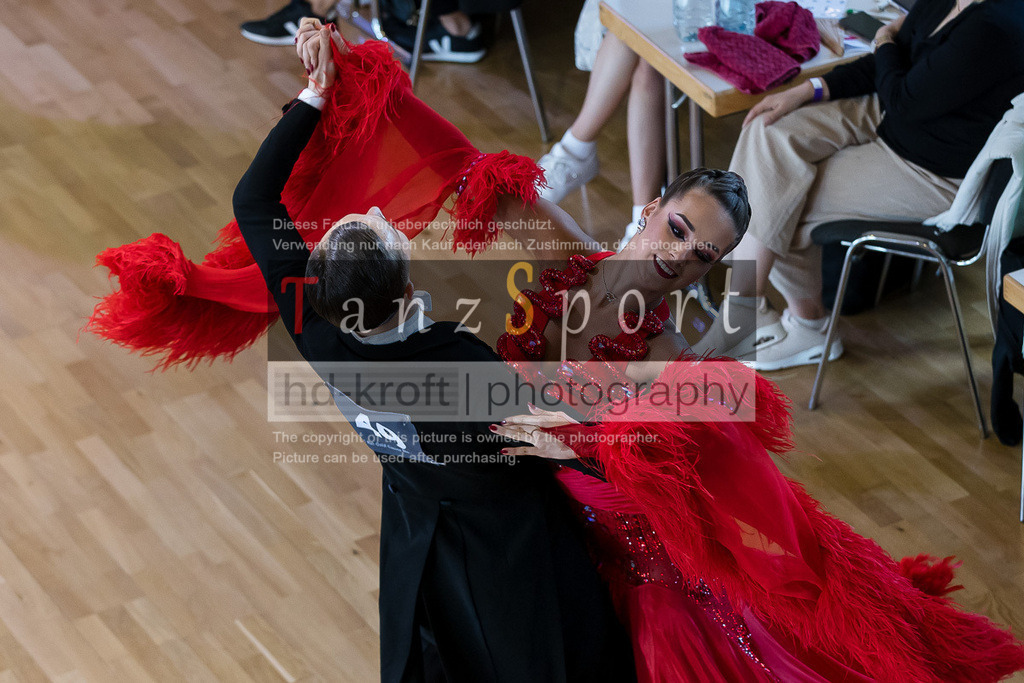 20240615_DM-HGR-Kombi_10307 | Tanzsportbilder, Standardtanz, Lateintanz, WDSF, DTV, LTVB, dancecomp, goc, hessen tanzt, blaues band der spree, walzer, tango, wiener walzer, slowfox, quickstepp, samba, rumba, cha-cha-cha, paso doble. jive, hd-kroft photography, turniertanzsport