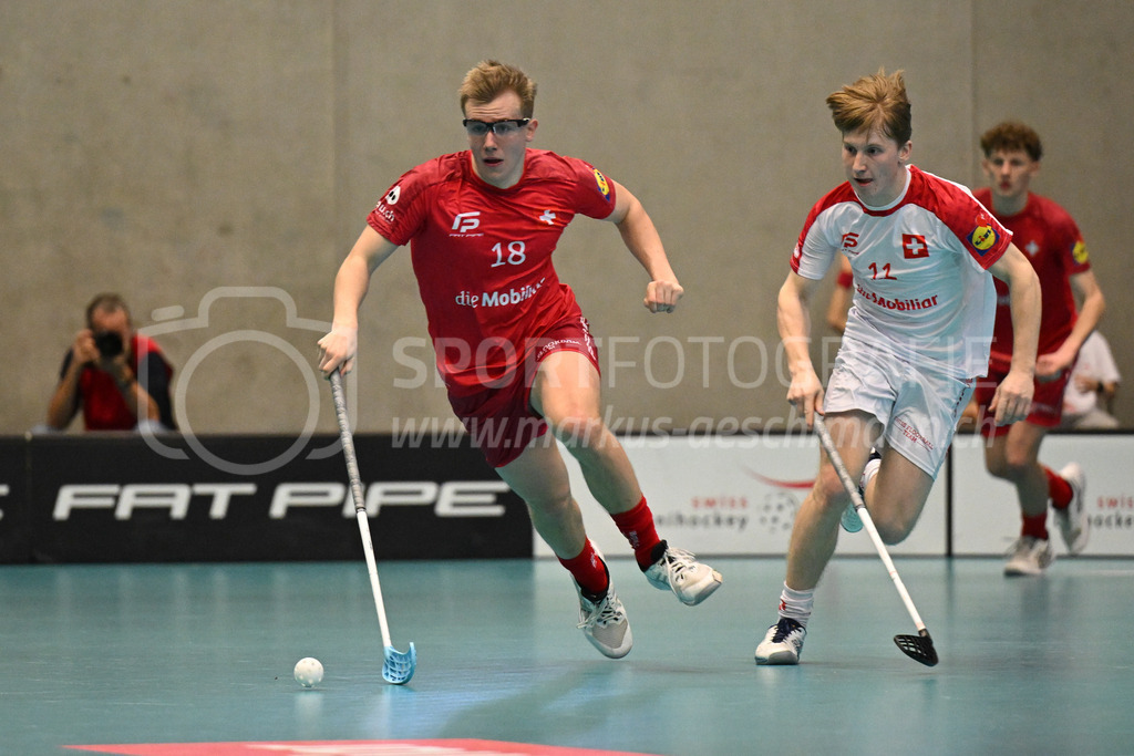 Switzerland B U19 vs Switzerland U19 - 4. February 2024 | Switzerland B U19 vs Switzerland U19
U19 Men International Matches in Switzerland
GoEasy Arena, Siggenthal Station
Switzerland forward #18 Nils Boman and Switzerland forward #11 Andrin Möckli.
Credit: Markus Aeschimann | <a href="https://www.markus-aeschimann.ch">Sportfotografie Markus Aeschimann</a> | <a href="https://www.instagram.com/sportfotografie.aeschimann">@sportfotografie.aeschimann</a> - Realisiert mit Pictrs.com