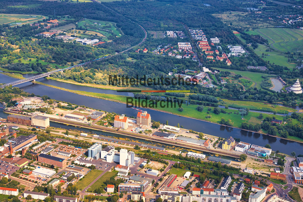 magdeburg_8677 | Die schönsten Luftbilder von Sachen-Anhalt & Mitteldeutschland als Bilddatenbank zur kommerziellen Nutzung. Nutzen Sie unsere Erfahrung seit 2005 in der Luftbildfotografie. - Realisiert mit Pictrs.com