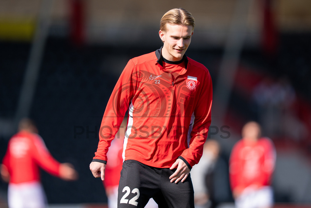 SG Sonnenhof Großaspach vs. KSV Hessen Kassel, Fussball, Regionalliga Südwest, 23. Spieltag, Saison 2025/2026, 07.03.2026 | Benedikt Landwehr (SG Sonnenhof Großaspach, #22),SG Sonnenhof Großaspach vs. KSV Hessen Kassel, Fussball, Regionalliga Südwest, 23. Spieltag, Saison 2025/2026, 07.03.2026Foto: photosbyphips/Philip Ziegler