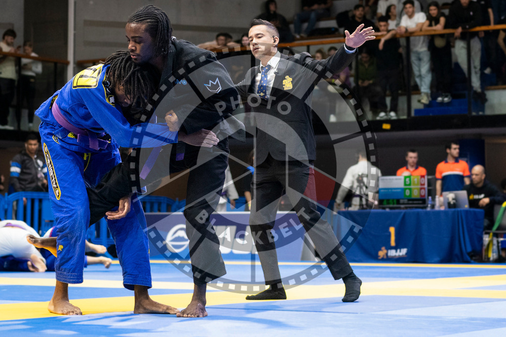 20240123PBB01817 | Fighters compete during the second day of the IBJJF European Championship in Paris, France, on January 23, 2024.