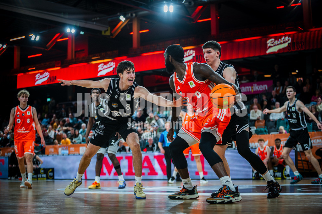 Rasta-46 | jns.sportfotos - Realisiert mit Pictrs.com