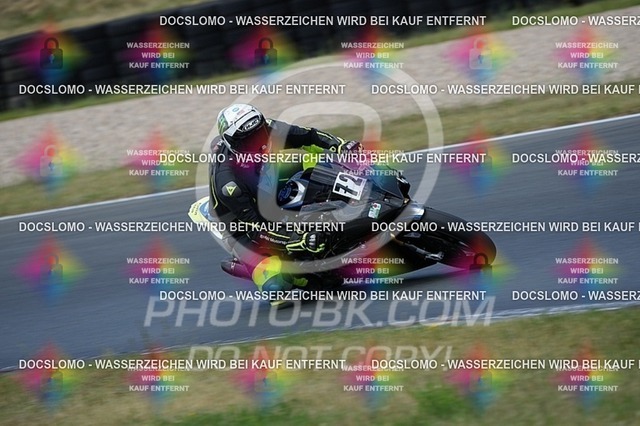 2025_06_19_PBK_12419 | Sportfotografie; SlowMotion; Video; Rennstrecke; Hafeneger; Speer; Racing; RSE; BMW; CBO; Trackday; Motorsportarena; Hockenheimring; Brno; Most; Barcelona; Valencia