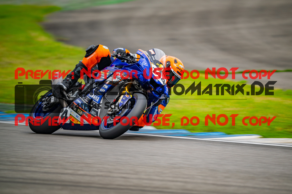 MaZZes_FotoMatrix_240701_6007705_6537 | WEISS