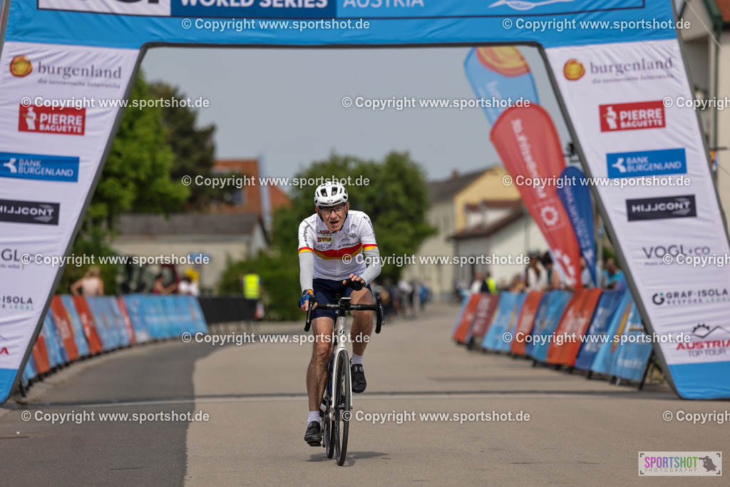 VJ__9529 | Neusiedlersee Radmarathon 2026@sportshot_your_pictrs #yourpictures#roadtowm2029 #nrm #neusiedlerseeradmarathon #neusiedlersee #neusiedlerseetourismus #burgenland #mörbisch #nrm26 #burgenlandtourismus #voglundco #poweredbyburgenlandtourismus #radsport #rad #marathon #ucigranfondo #visitburgenland #ucigranfondoworldseries