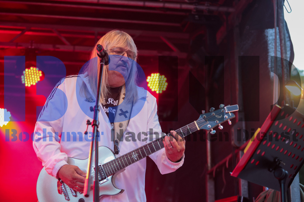 jm_wurst_20240530_1728 | bond - Realisiert mit Pictrs.com