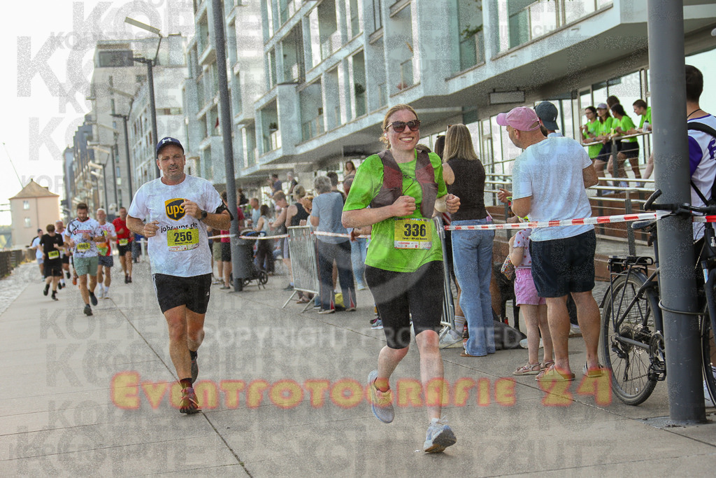 250920_1448_EX1_7697 | Sportfotografie im Rhein-Sieg Kreis, Köln, Bonn, NRW, Rheinland Pfalz, Hessen, etc. Unser Tätigkeitsfeld umfasst den Laufsport vom Volkslauf über den Marathon, Duathlon, Triathon bis zum Ultralauf wie Kölnpfad Ultra oder Schindertrail.