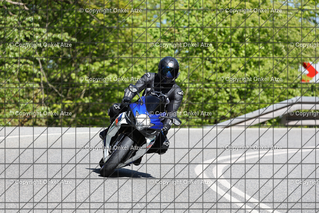 IMG_0261 | Fotograf am Kyffhäuser. Onkel Atze. Kyffhäuser Rennstrecke. Café36. Motorsportfotografie. - Realisiert mit Pictrs.com