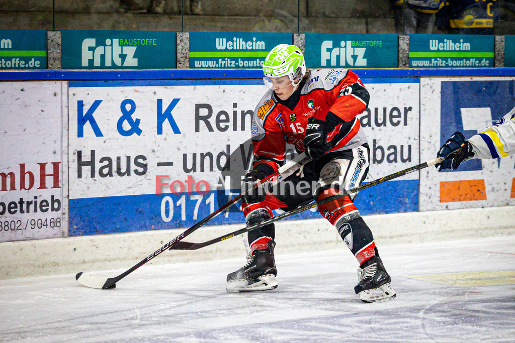 TSV Peißenberg MINERS gegen EHC Waldkraiburg DIE LÖWEN | Eishockey Bayernliga Herren Vorrunde 2024/25, TSV Peißenberg MINERS gegen EHC Waldkraiburg DIE LÖWEN, 20250124,Ryan MURPHY (MINERS 15) in Aktion,2025-01-24 in Peißenberg (Eisstadion Peißenberg)Ryan MURPHY (MINERS 15)Copyright: WolfgangxLindner foto-lindner.de