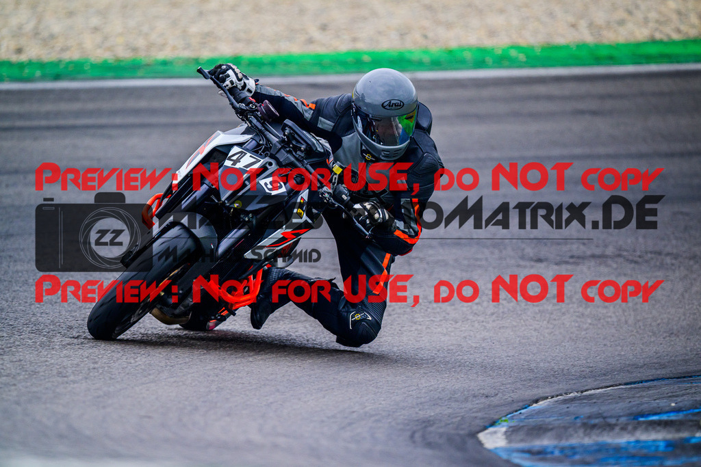 MaZZes_FotoMatrix_240614_6007705_2-7 | GELB