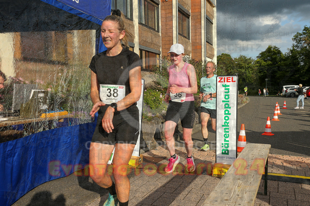 250801_1902_EX1_6939 | Sportfotografie im Rhein-Sieg Kreis, Köln, Bonn, NRW, Rheinland Pfalz, Hessen, etc. Unser Tätigkeitsfeld umfasst den Laufsport vom Volkslauf über den Marathon, Duathlon, Triathon bis zum Ultralauf wie Kölnpfad Ultra oder Schindertrail.