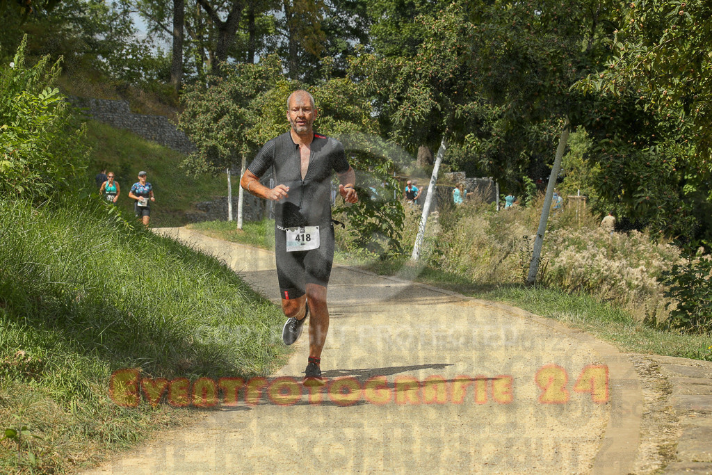 250824_1337_EX1_3033 | Sportfotografie im Rhein-Sieg Kreis, Köln, Bonn, NRW, Rheinland Pfalz, Hessen, etc. Unser Tätigkeitsfeld umfasst den Laufsport vom Volkslauf über den Marathon, Duathlon, Triathon bis zum Ultralauf wie Kölnpfad Ultra oder Schindertrail.