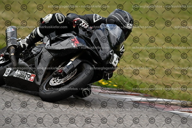25bt02-1101 | markuskiefer.com - Realisiert mit Pictrs.com