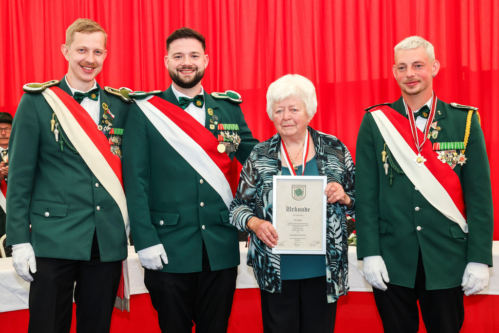 top-top.de 240601-033 | Foto, Video, Fotografie, Videografie, Fotobox, DJ, Discjockey, Musik, Musikbox, Veranstaltung, Photobooth, Amazon, Ebay, Buchtipp, Bestseller, Autor, Verlag, Buch, Wesel, Hamminkeln, NRW, Dinslaken, Rees, Drohne, Hochzeit, Party, Fotobox, Wesel, Fotograf