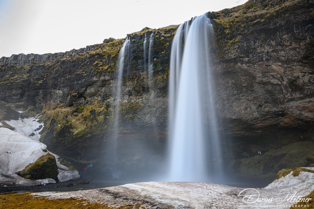Der Wasserfall Seljalandstoss | Der Wasserfall Seljalandstoss in Island
