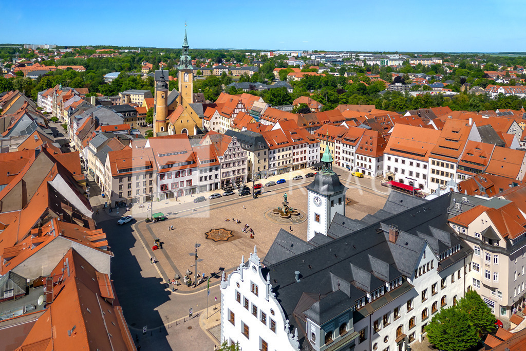 Wandbild-Freiberg-Obermarkt-Luftbild-DJI_0017 | Der Obermarkt in Freiberg mit Stadtkirche St. Petri und Rathaus aus der Luft - Realisiert mit Pictrs.com