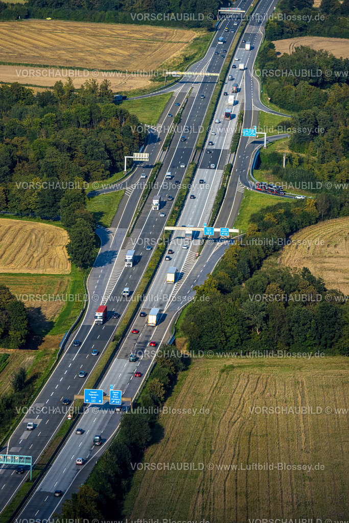 Werl230807032 | Luftbild, Autobahnkreuz Werl, Autobahn A44 zur Autobahn A445, Werl, Werl-Unnaer Börde, Nordrhein-Westfalen, Deutschland