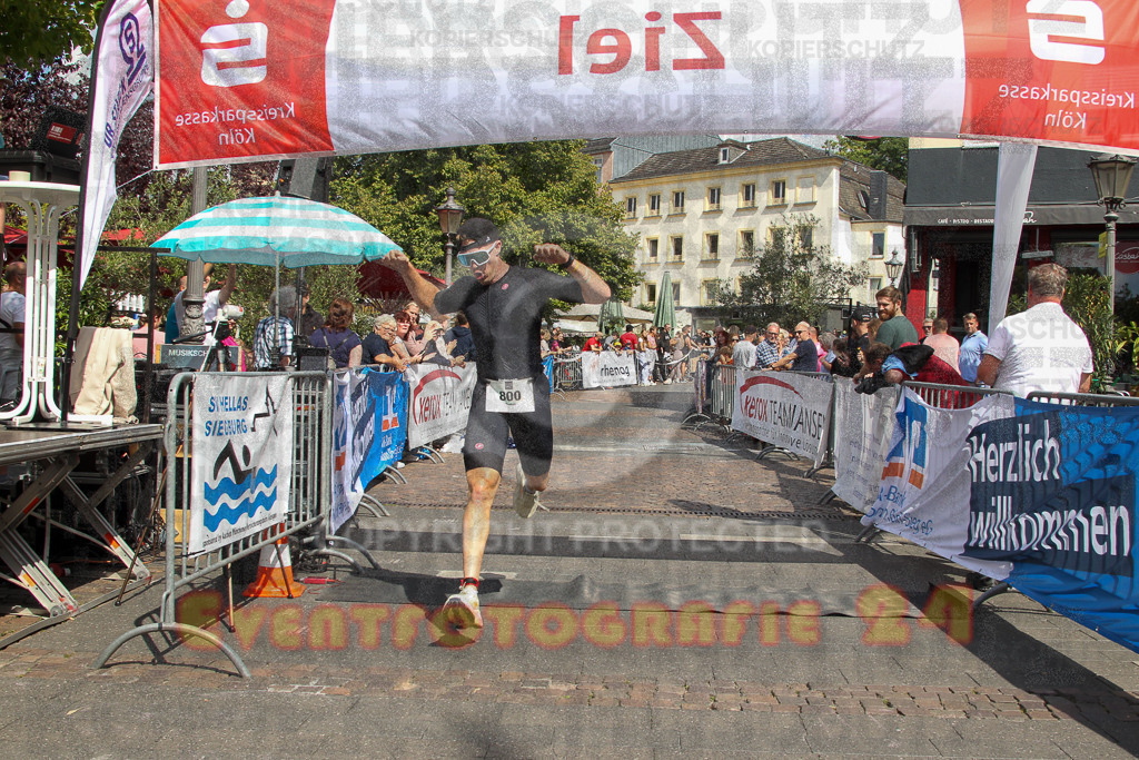 250824_1456_EV4_2413 | Sportfotografie im Rhein-Sieg Kreis, Köln, Bonn, NRW, Rheinland Pfalz, Hessen, etc. Unser Tätigkeitsfeld umfasst den Laufsport vom Volkslauf über den Marathon, Duathlon, Triathon bis zum Ultralauf wie Kölnpfad Ultra oder Schindertrail.