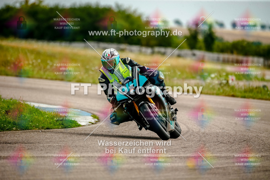 Chambley Juli-2439 | Hier findet Ihr Bilder von Touristenfahrten auf der Nürburgring Nordschleife oder von anderen Veranstaltungen die ich besucht habe. Viel Spass beim Durch Schauen 