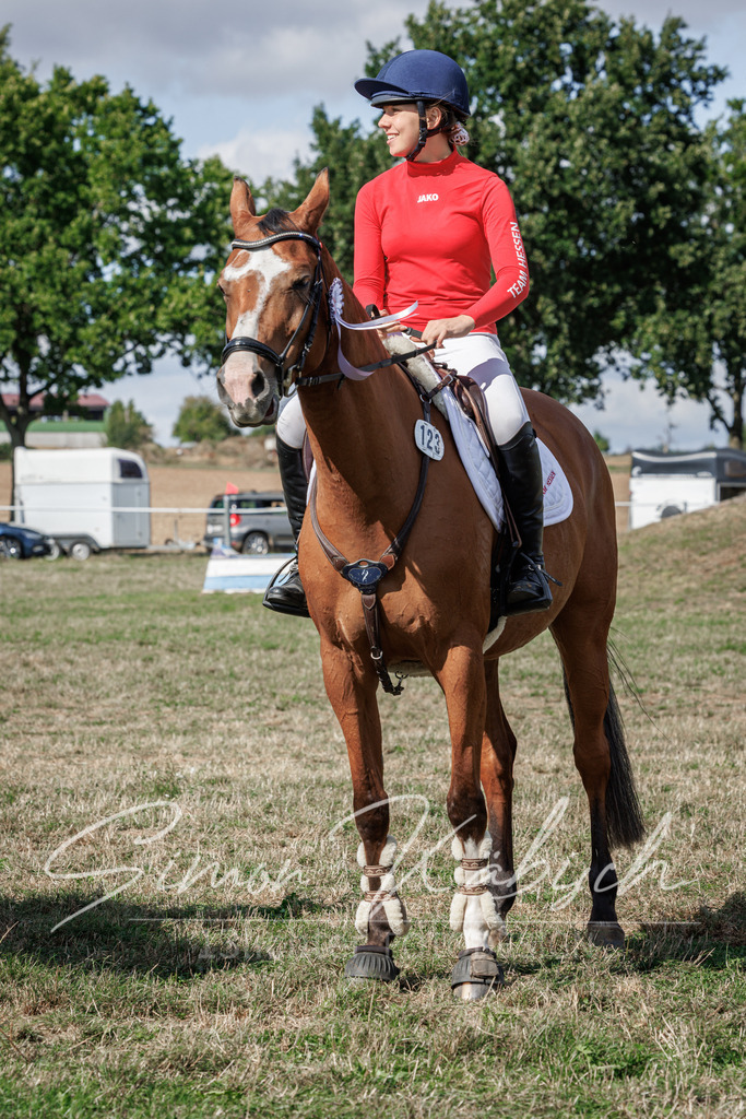 20260905-_3LI9932 | Tierfotografie Pferde, Hunde, Katzen, Haustiere.
Turnierfotografie Reitturniere, Reiten, Springreiten, Dressur in Hanau, dem Main-Kinzig-Kreis und dem Rhein-Main- Gebiet um Frankfurt