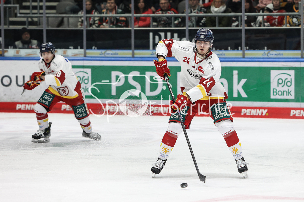 Augsburger Panther - Düsseldorfer EG | am Puck Alexander BLANK (DEG #24) / Freisteller / Einzelfoto