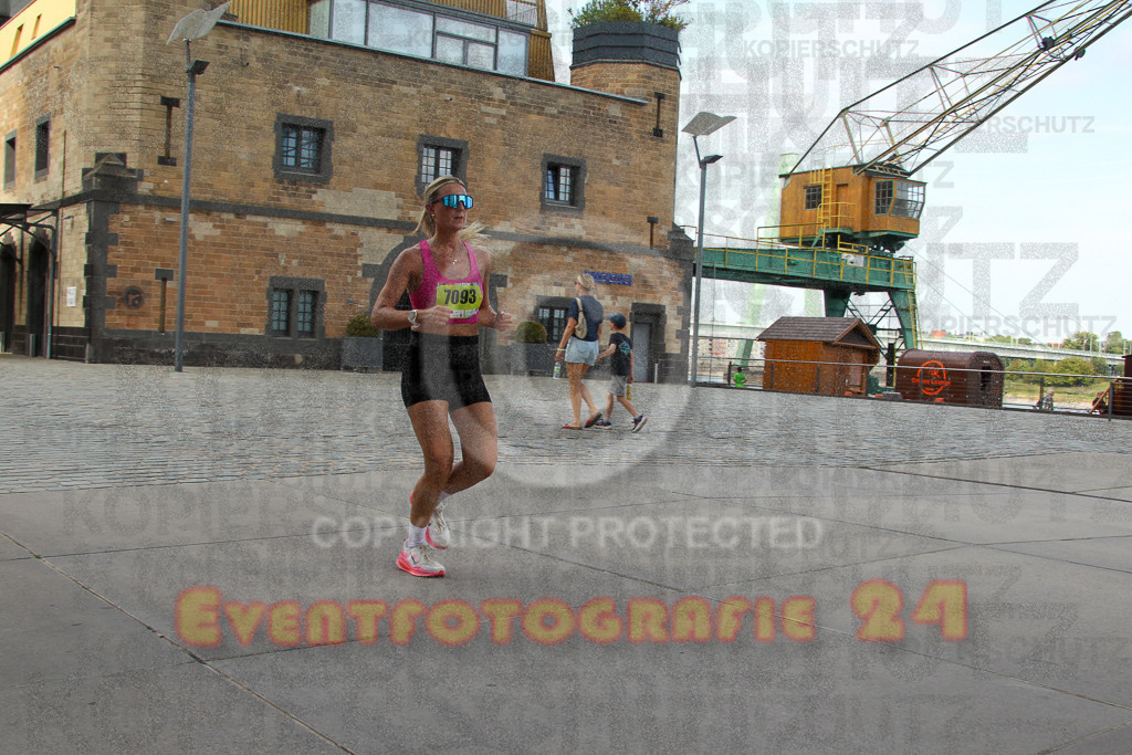 250920_1513_EV4_8255 | Sportfotografie im Rhein-Sieg Kreis, Köln, Bonn, NRW, Rheinland Pfalz, Hessen, etc. Unser Tätigkeitsfeld umfasst den Laufsport vom Volkslauf über den Marathon, Duathlon, Triathon bis zum Ultralauf wie Kölnpfad Ultra oder Schindertrail.