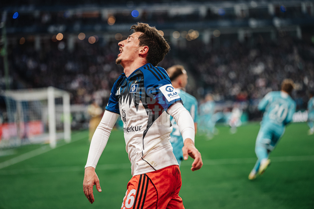 Fußball | Männer | Saison 2025/2026 | 1. Fußball-Bundesliga | 31. Spieltag | Hamburger SV vs. TSG Hoffenheim | 25.04.2026 | Giorgi Gocholeishvili (#16, HSV) ärgert sich