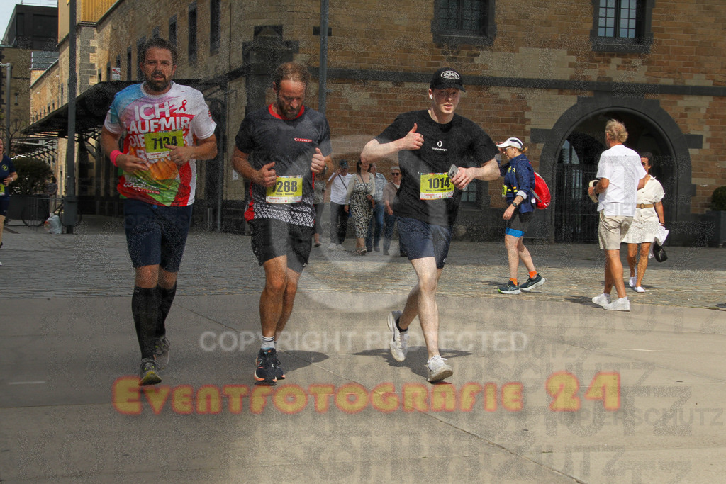 250920_1327_EV4_5590 | Sportfotografie im Rhein-Sieg Kreis, Köln, Bonn, NRW, Rheinland Pfalz, Hessen, etc. Unser Tätigkeitsfeld umfasst den Laufsport vom Volkslauf über den Marathon, Duathlon, Triathon bis zum Ultralauf wie Kölnpfad Ultra oder Schindertrail.