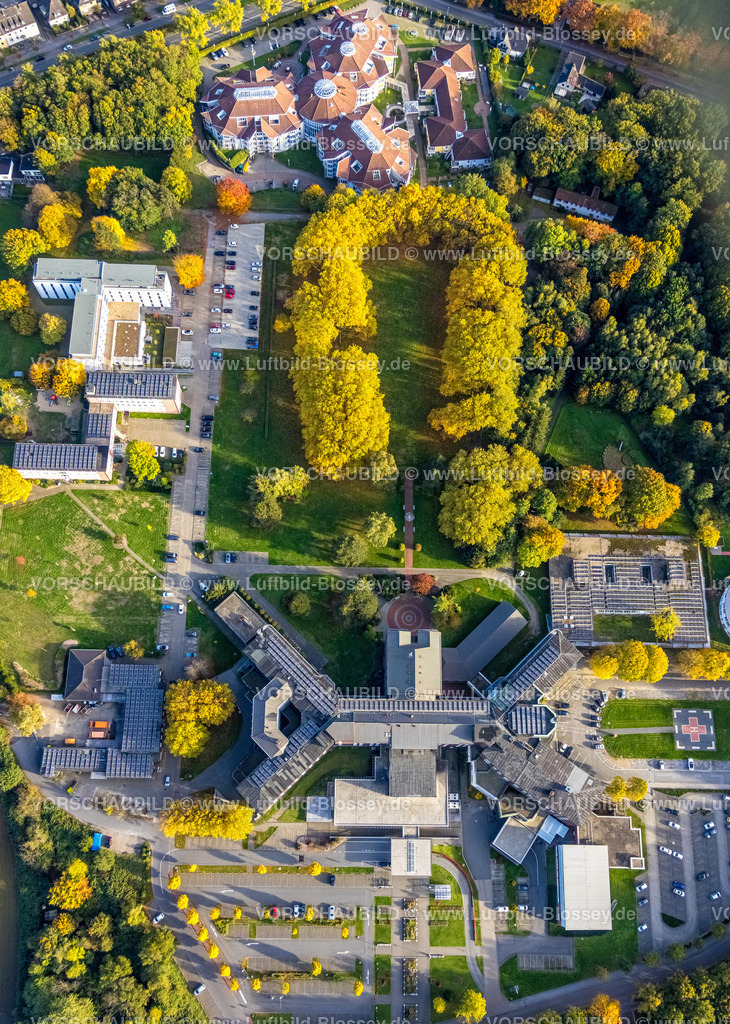 Bottrop221006026 | Luftbild, Marienhospital Bottrop, U-Form Bäume in Herbstfarben, Süd-West, Bottrop, Ruhrgebiet, Nordrhein-Westfalen, Deutschland